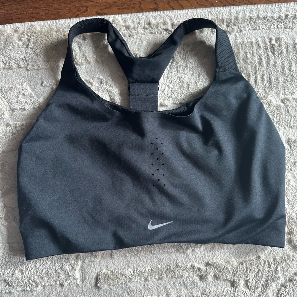 Nike Women’s Sports Bra